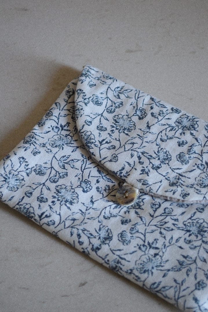 Pochette de transport savon - Motifs floraux