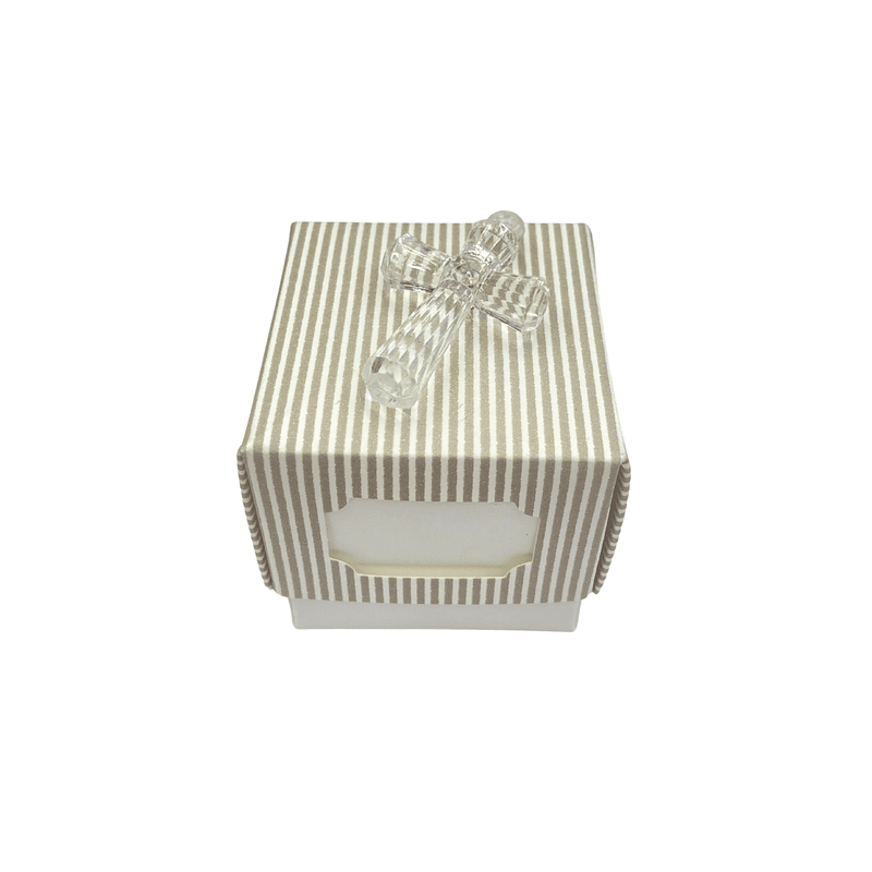 cube rayures avec croix transparente