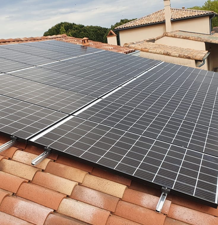 Panneaux Photovoltaique sur un toit de Montauban